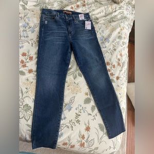 Joes jeans, size 31. Never worn, with tags.